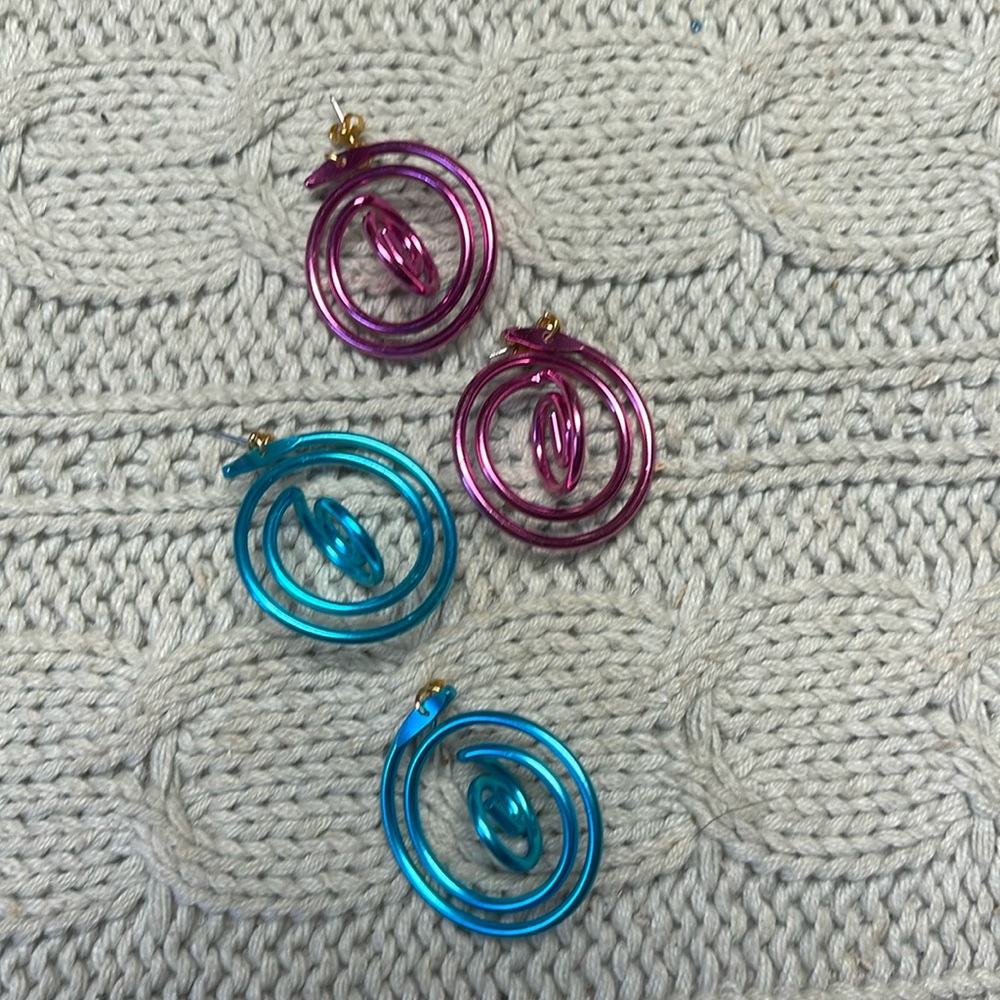 Vintage 80’s style retro earrings